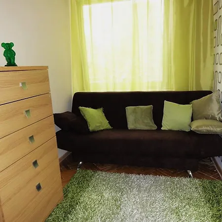 Apartment Green